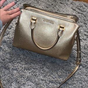 Michael Kors purse  ✨